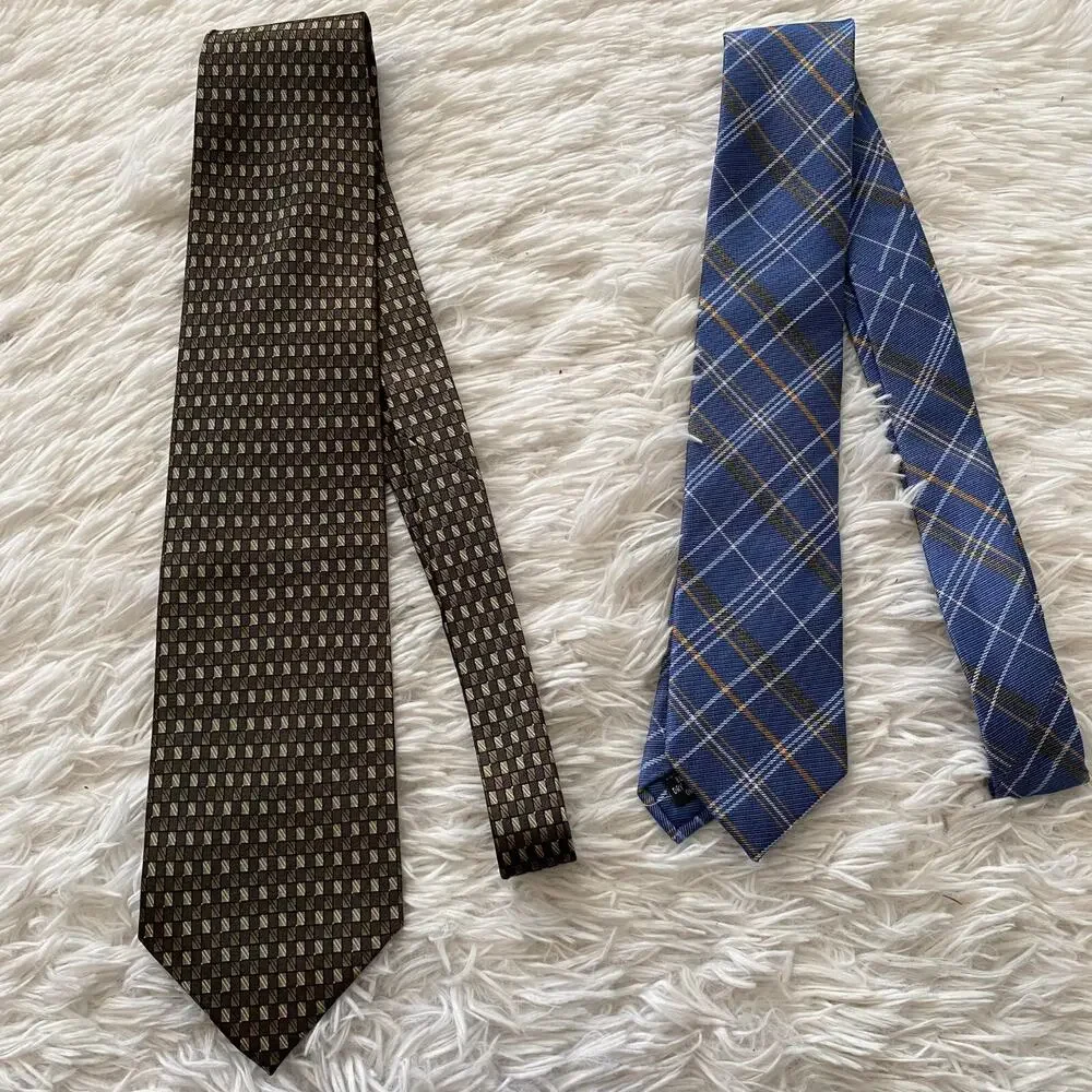 Avolio, Black Lapel set neck